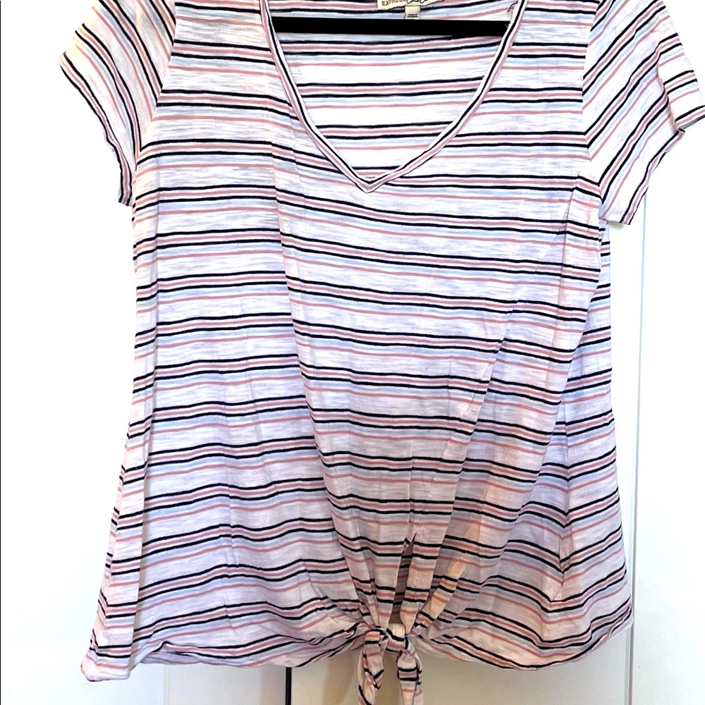 Express V-neck t-shirt